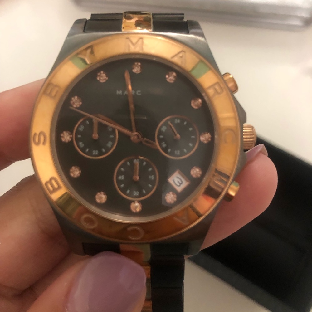 Marc Jacobs Watch - Picture 5 of 6